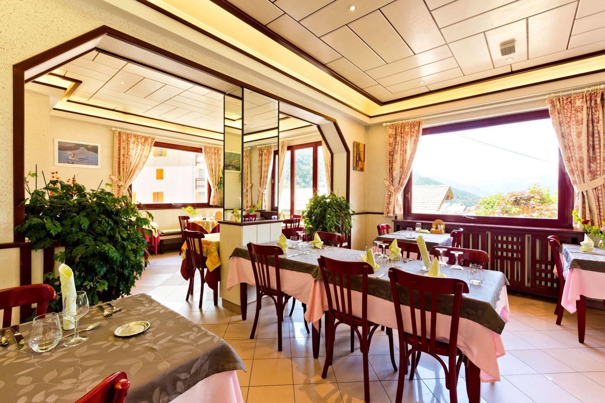 Logis Hotel&Spa Beau-Site Saint-Jean-de-Sixt Exterior foto